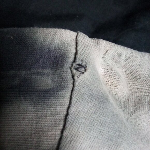 Vintage Y2K Kiss Reverse Dye T-Shirt - Picture 5 of 8